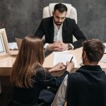 Что делать, если банкротство физлица осложняет продажу имущества